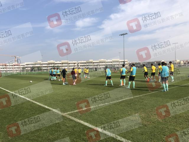 五大联赛-【手记】国足重回阿联酋一切都完美 体育小镇便利多