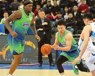 带着拼劲儿和执行力 天津男篮开启“3连客”