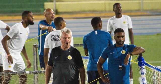 五大联赛-74岁希丁克结束34年执教 曾夺欧冠2进世界杯4强