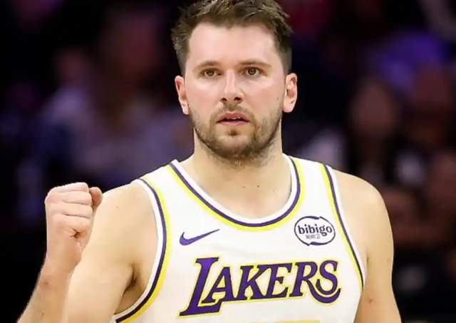 英超2025-湖人大胜骑士！东契奇轰42分，八村垒+三首发辅助，米切尔被锁死|克利夫兰骑士队|多诺万-米切尔|杰克·拉拉维亚|洛杉矶湖人队|卢卡-东契奇_新浪新闻